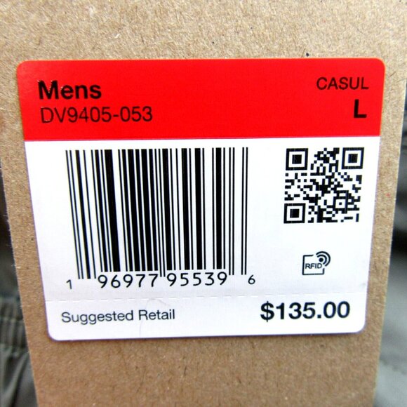 Nike ACG "Snowgrass" Cargo Shorts Men's Size Large Dark Stucco NEW - Picture 12 of 14